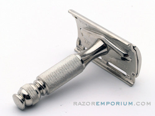 1947-51 Gillette Travel Tech Double Edge Safety Razor
