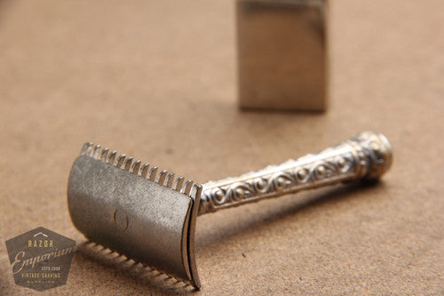 Gillette 1918 Basketweave Pocket Edition - Old Type Spiral (DE) Razor Travel Set