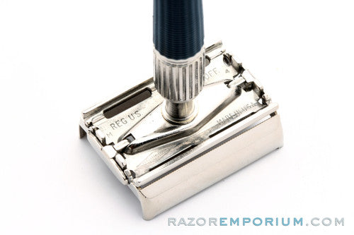 1967 Gillette TTO Knack DE Safety Razor M4 -Mint
