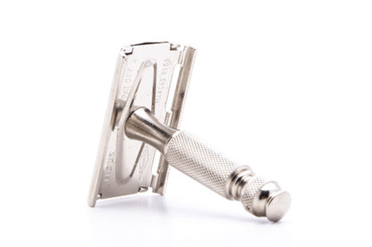 1964 Gillette Ball End Tech Travel Safety Razor J4