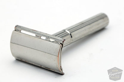 1978 Gillette Y2 Psycho Tech DE Safety Razor with Key