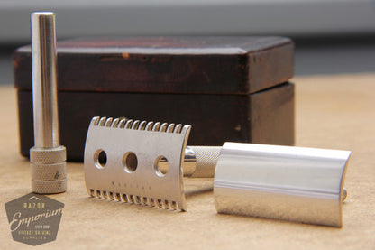 Gillette 1920 Silver Single Ring Old Type Set in Leather Case w/ Blade Banks