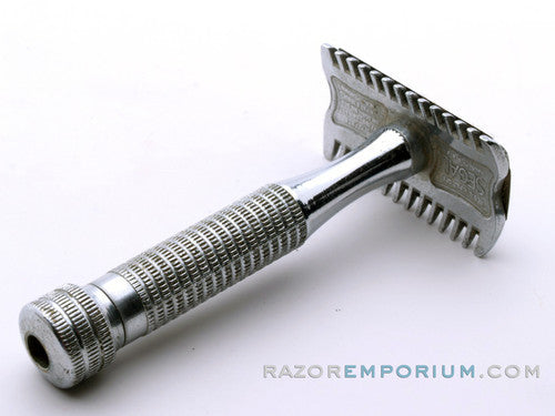 1930's Segal Unitary One Piece TTO Razor in Box