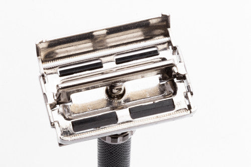 1982 Gillette Super Adjustable "Black Beauty" DE Safety Razor C2
