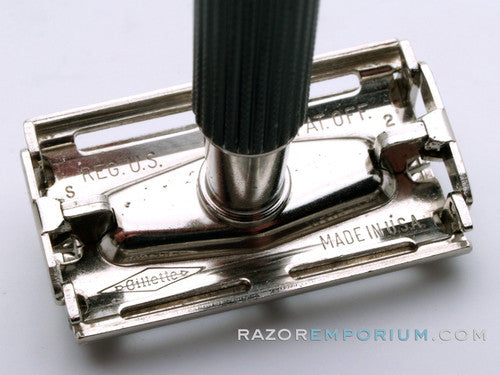 1972  S2 Gillette Black Handle Super Speed Safety Razor