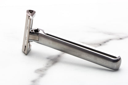 ONEBLADE | Genesis Silver Pivoting Head Single Edge Razor  - Pre-Owned
