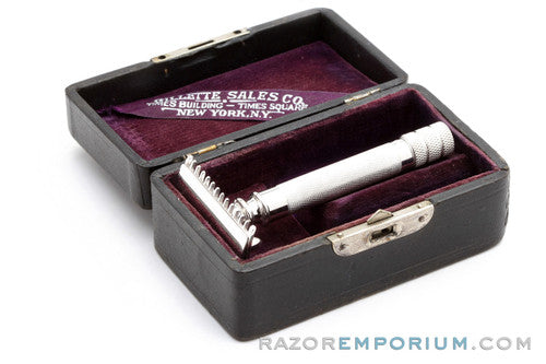 1905 Gillette Double Ring Old Type Safety Razor in Original Case Rhodium