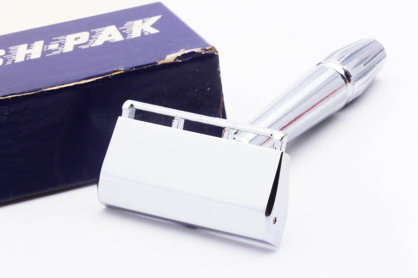 1950's Gem Micromatic "Bullet Tip" Single Edge Safety Razor Set | Original Condition