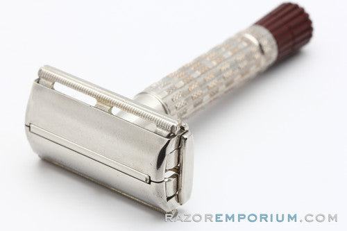 1957 Gillette C1 Red Tip Super Speed Double Edge Safety Razor