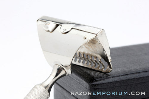 1919 Kampfe Brothers Star Super Six  Single Edge Safety Razor w/ Orig. No. 4 Black Leather Case