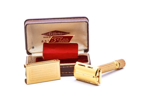 1946 Gillette Aristocrat Double Edge Saftey Razor Set With Blade Bank
