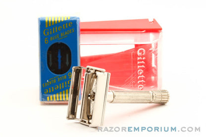 1958 D1 Gillette TV Super Speed Razor Set in Original Red Case w/ Blades