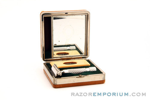 1948-51 Gillette Executive Double Edge Safety Razor in Ostrich Leather Case with Blades