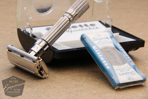 Gillette 1960 Fatboy / $1.95 Adjustable DE Safety Razor in Case - Mint