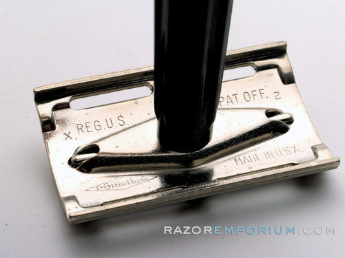 1952 X2 Gillette Black Handle Tech DE Razor in Original Red Box w/ Blades