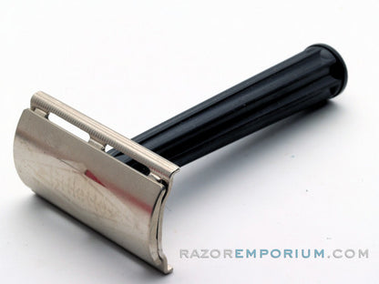 1952 X2 Gillette Black Handle Tech DE Razor in Original Red Box w/ Blades