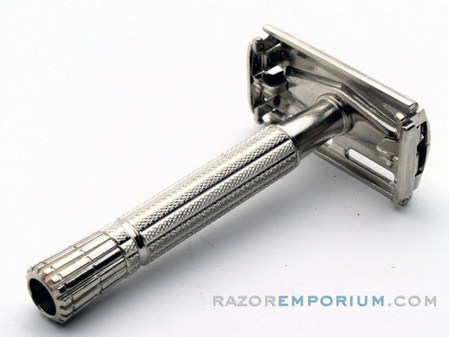 1958 D2 Gillette TV Super Speed Razor Set in Original Red Case w/ Blueblades