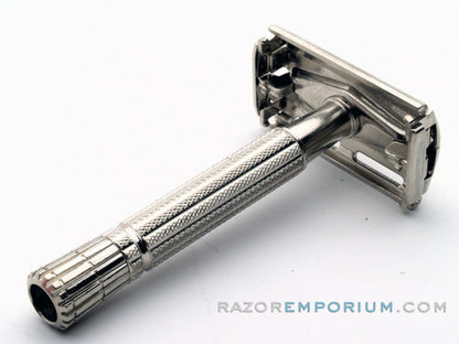 1958 D2 Gillette TV Super Speed Razor Set in Original Red Case w/ Blueblades