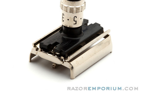 1981 B4 Gillette Super Adjustable "Black Beauty" DE Safety Razor Set