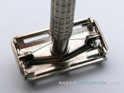 1962 H1 Gillette Flare Tip Super Speed Safety Razor