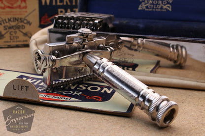 Wilkinson Sword Co. Empire 7 Day Model - New Old Stock