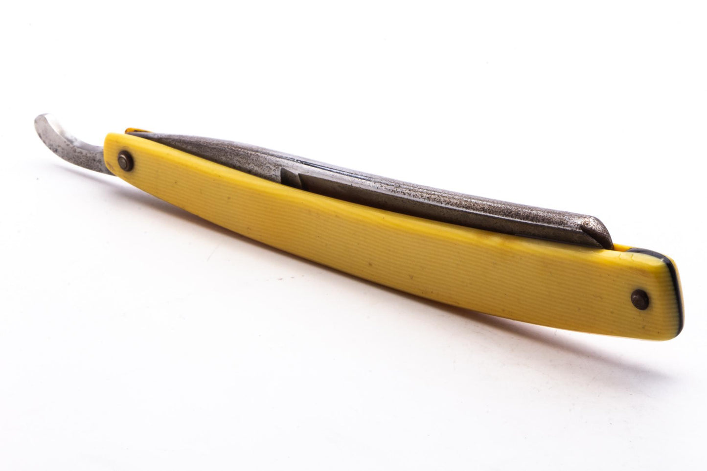 5/8 Classics On Clearance W.R. Case & Sons Straight Razor