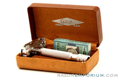 1941 Gillette Ranger Tech DE Safety Razor w/ Case & Blue Blades