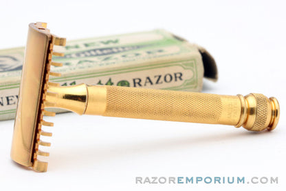 1930's Gillette Long Comb NEW Ball End DE Razor | Palmolive Set