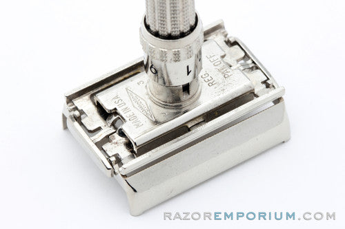1962 Gillette Slim Adjustable TTO DE Safety Razor H3