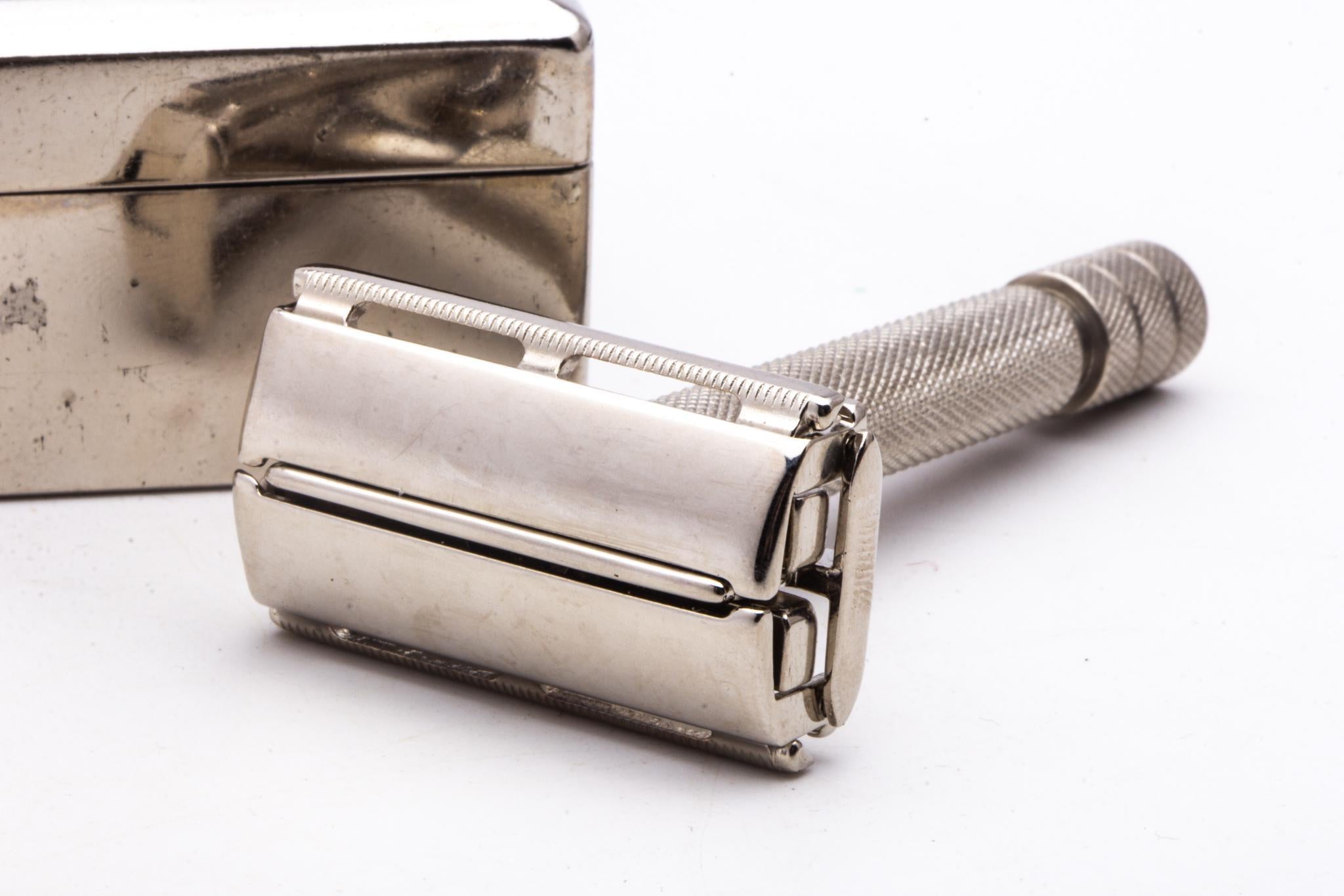 1950's Gillette British Rocket Safety Razor Set | Factory Nickel Revam ...