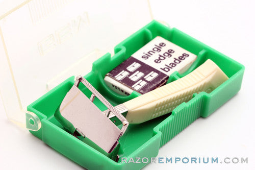 1950's GEM Featherweight Single Edge Razor in Green Case
