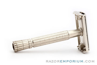 1958 Gillette Flair Tip Super Speed Safety Razor D2 Factory Nickel
