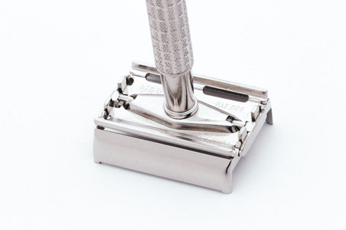 1966 Gillette Flair Tip Super Speed DE Safety Razor L1