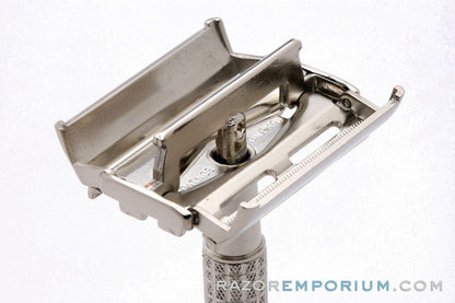 1956 Gillette Medium Flair Tip Super Speed DE Safety Razor