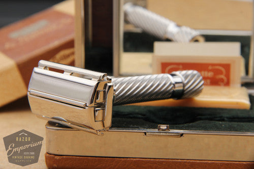 Gillette 1948 Executive DE Safety Razor in Ostrich Leather Case