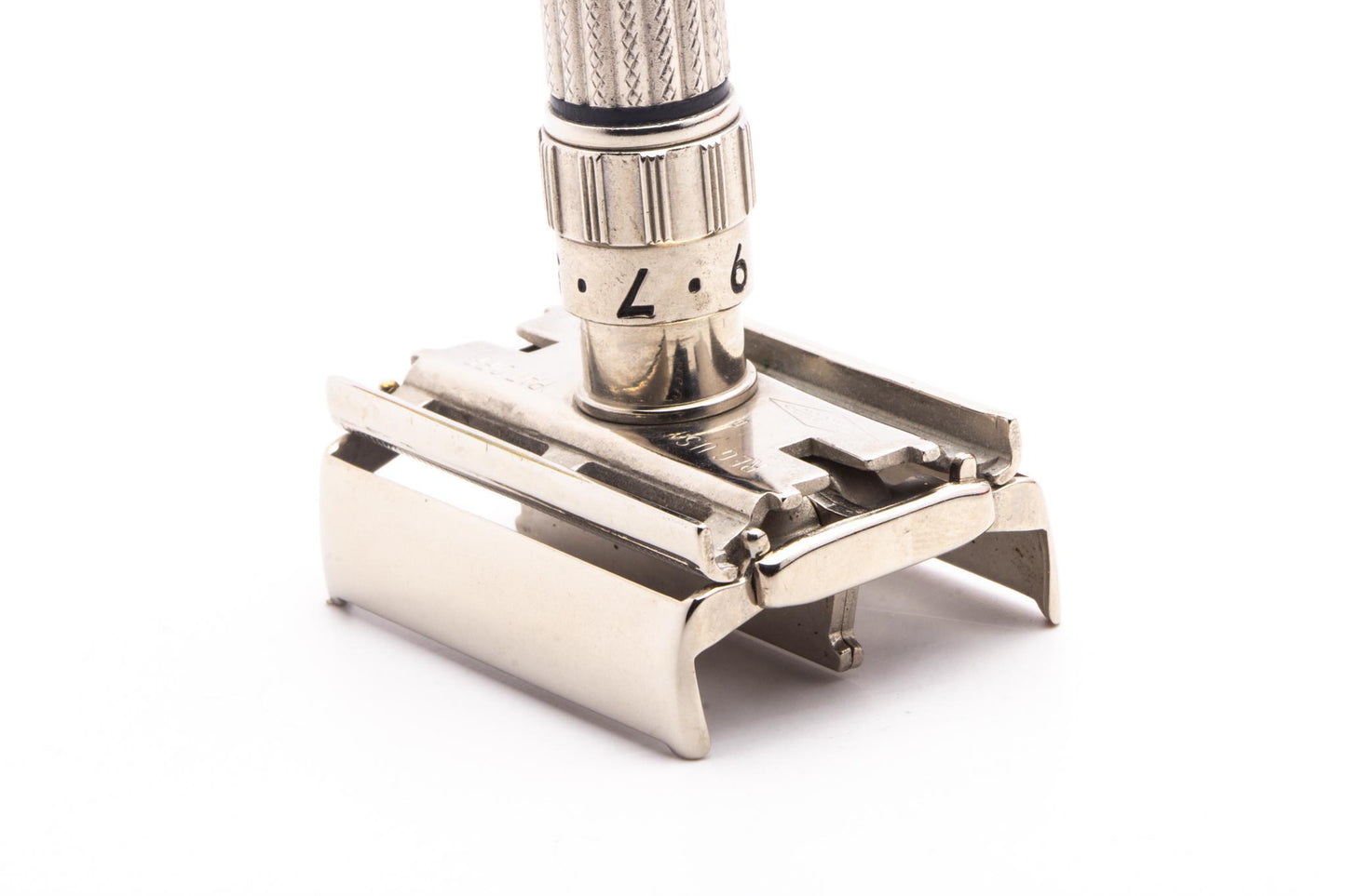 1958 D1 Gillette Red Dot Fatboy Adjustable Double Edge Safety Razor | Factory Nickel Revamp
