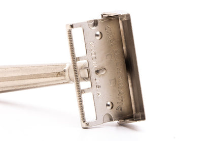 Gem 1940's Micromatic "Bullet Tip" Single Edge Safety Razor in Original Case