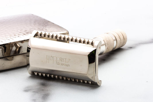1960s Hoffritz Travel Slant Double Edge Razor Set | Original Condition