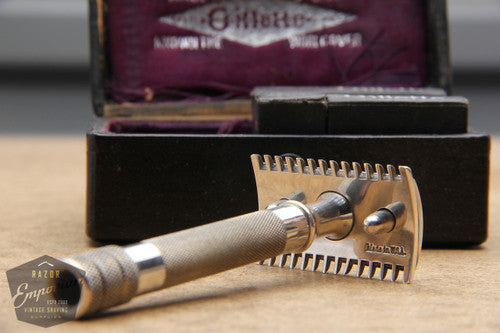 Gillette 1920 Single Ring Old Type Set in Leather Case with Blade Banks
