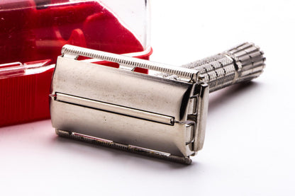 1958 D3 Gillette Flare Tip Super Speed Safety Razor Set In Red Case | Original Condition
