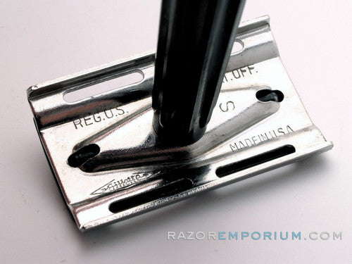1947-51 Gillette Bakelite Handle Tech DE Razor Set w/ Blue Blades