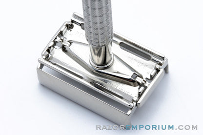 1962 Gillette Flair Tip Super Speed DE Safety Razor - H4