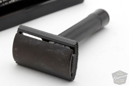 1940's WWII Military Simplex DE Safety Razor Travel Set- NOS