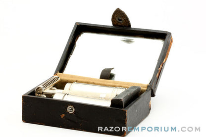 LeCoq Cagehead Safety Razor w\ Combination Set in Case | Made in France