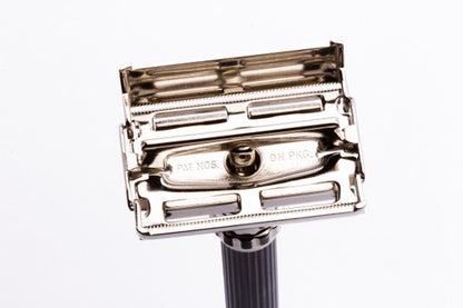 1970 Gillette Super Adjustable 109mm Double Edge TTO Safety Razor