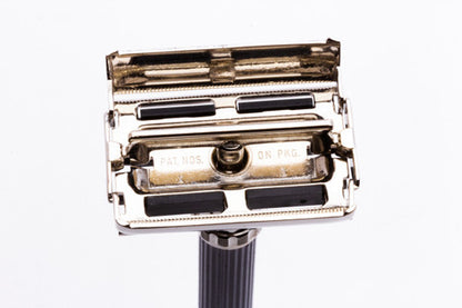 1977 Gillette Super Adjustable "Black Beauty" Safety Razor Factory Nickel