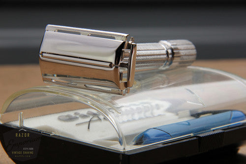Gillette 1960 Fatboy / $1.95 Adjustable DE Safety Razor in Case F3 - Rhodium REVAMPED