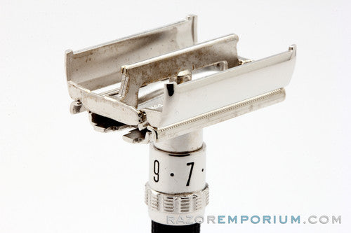 1971 Q1 Gillette Super Adjustable 84mm DE Safety Razor | RARE DATE