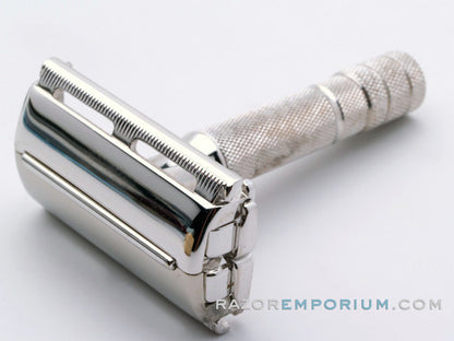 1940's Gillette Travel Super Speed Double Edge Razor w/ Case