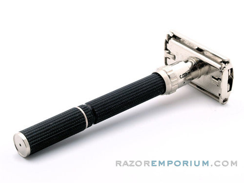 1972 S2 Gillette Super Adjustable 109 Safety Razor Set w/ Case & Blade Bank